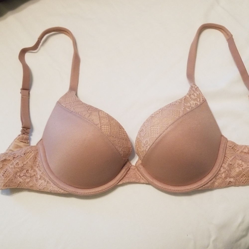 Victoria's Secret Body by Victoria 32B Bra